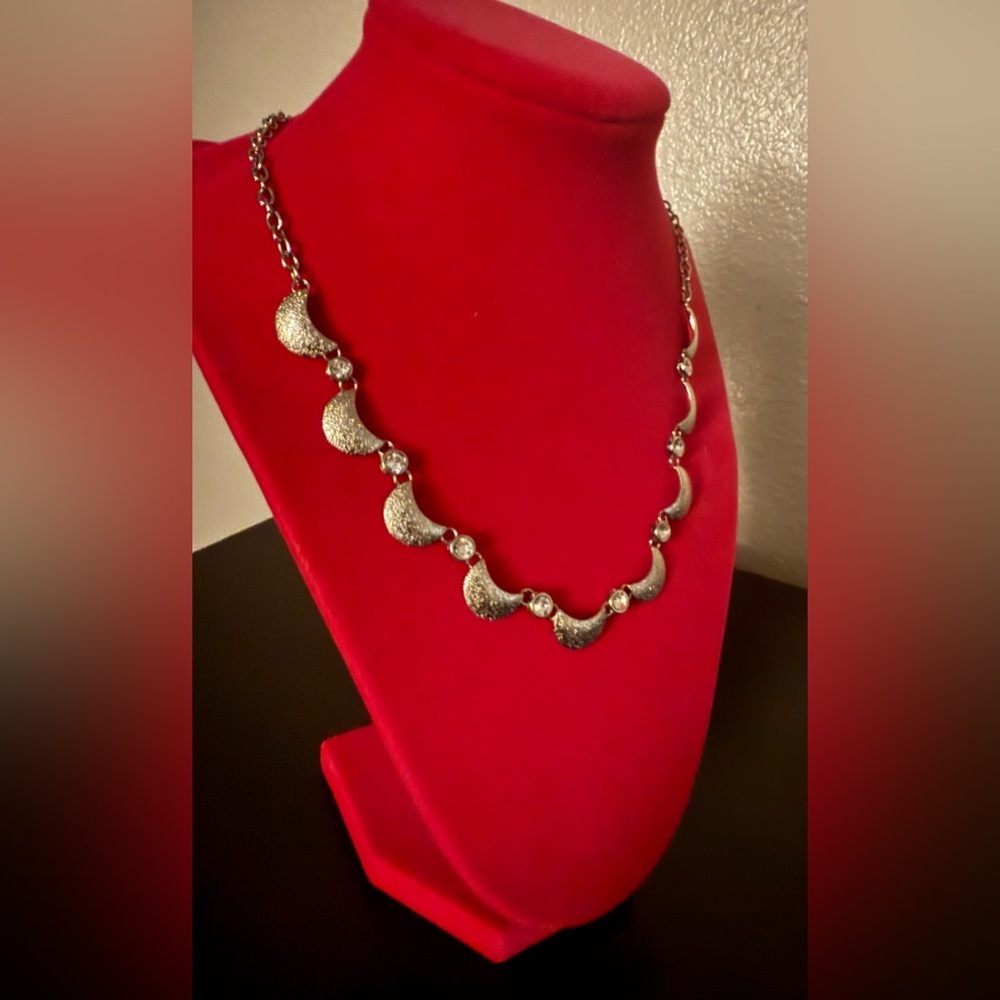 Elegant Silver Crescent Necklace | Dainty Minimalist Crystal Statement Jewelry - Picture 6 of 7